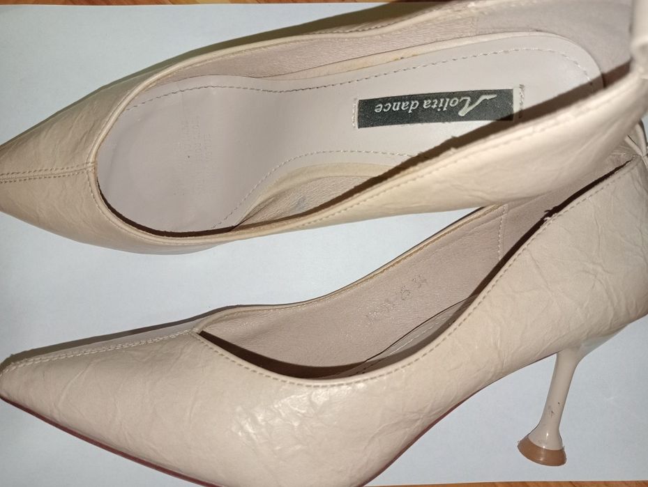 Женские туфли 35 размер