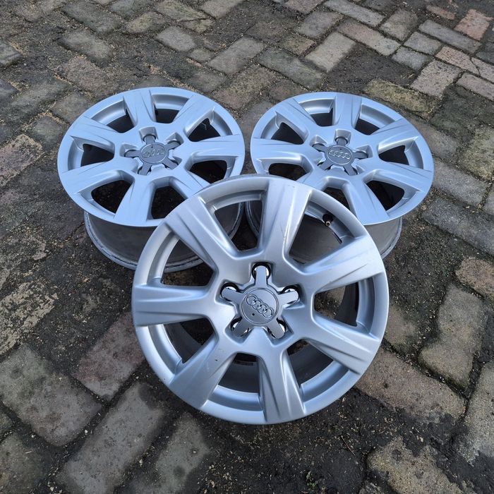 Trei jante originale Audi A4 8K B8 R16 - 7.5Jx16H2 ET45 - 5x112 una