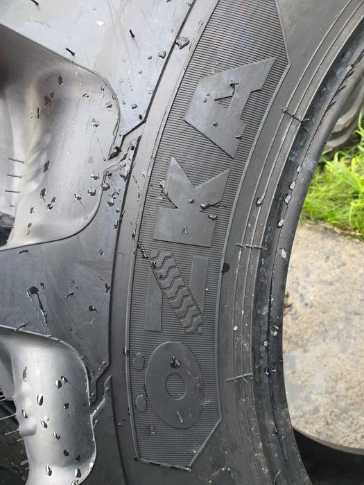 360/70R24 cauciucuri noi/incarcatoare frontale echivalent 12.4-24 WYZA
