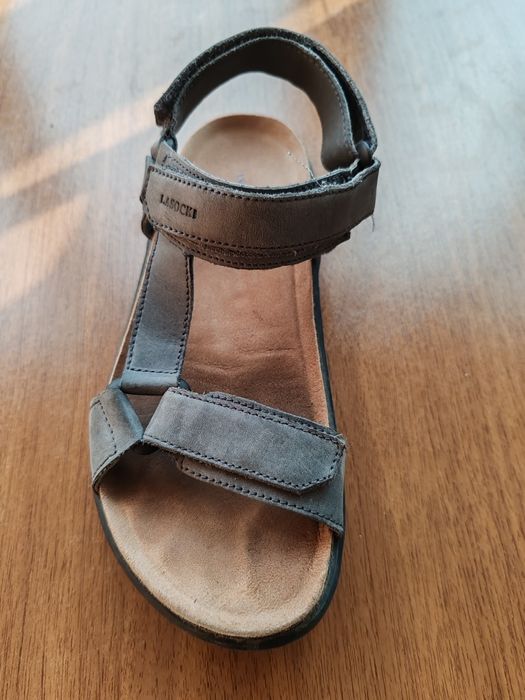 Детски кожени сандали