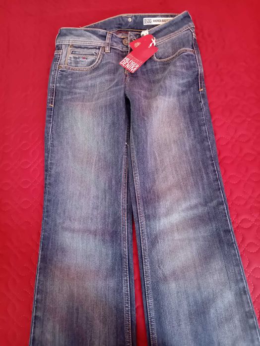 Продавам оригинални дънки