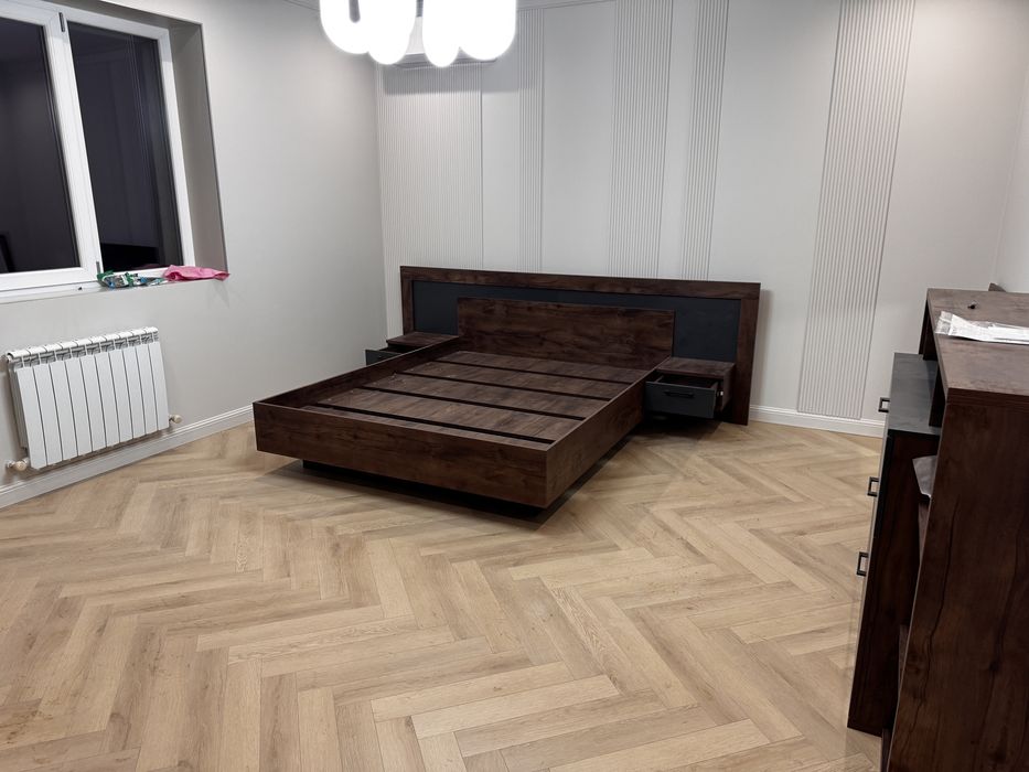 Продам спальнюю гарнитуру