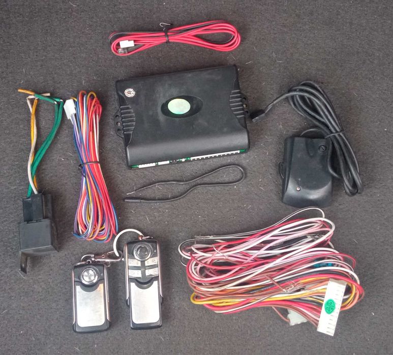 Автомобиль учун сигнализация