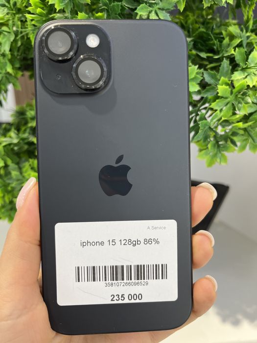 iPhone 15 в идиальном состоянии