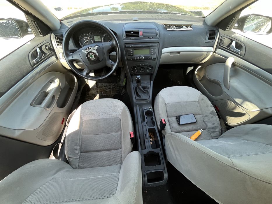 Skoda Octavia 2 na chasti 2.0TDI BKD na chasti Октавия 2 на части