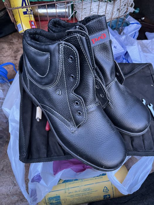 Ботинки кожаные 45 размер