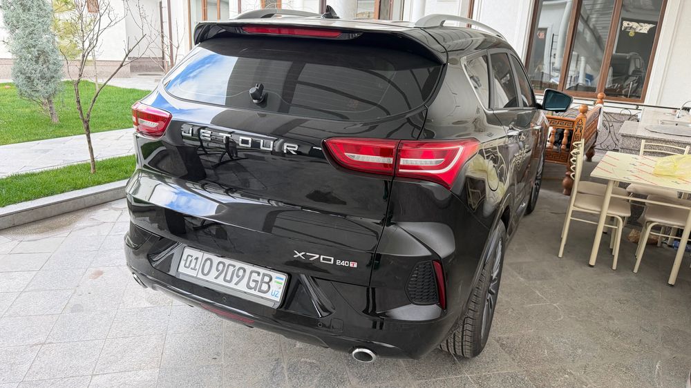 Jetour X70 restyling 240T