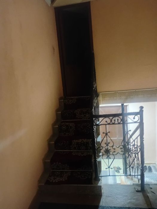 Срочно продаётся 2х-этажный дом