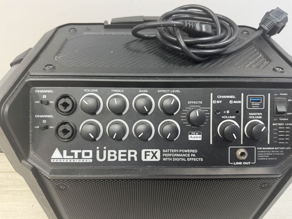 Sistem de Difuzoare  portabil Alto Professional Uber FX