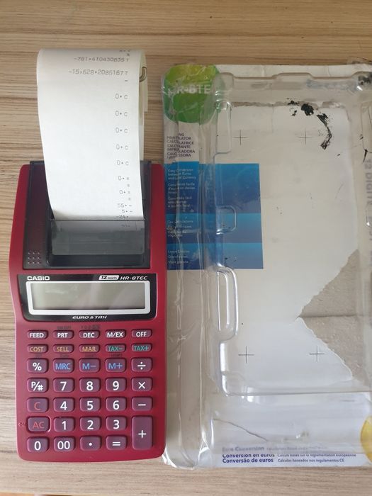 Калкулатор Casio HR-8RCE с вграден принтер.