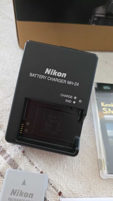 Фотоапарат Nikon D3400 + обектив Nikkor 18-105mm VR