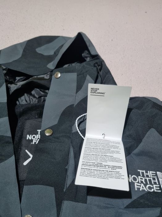 The North Face x KAWS Retro 1986 Mountain Jacket – Limited (Внос)