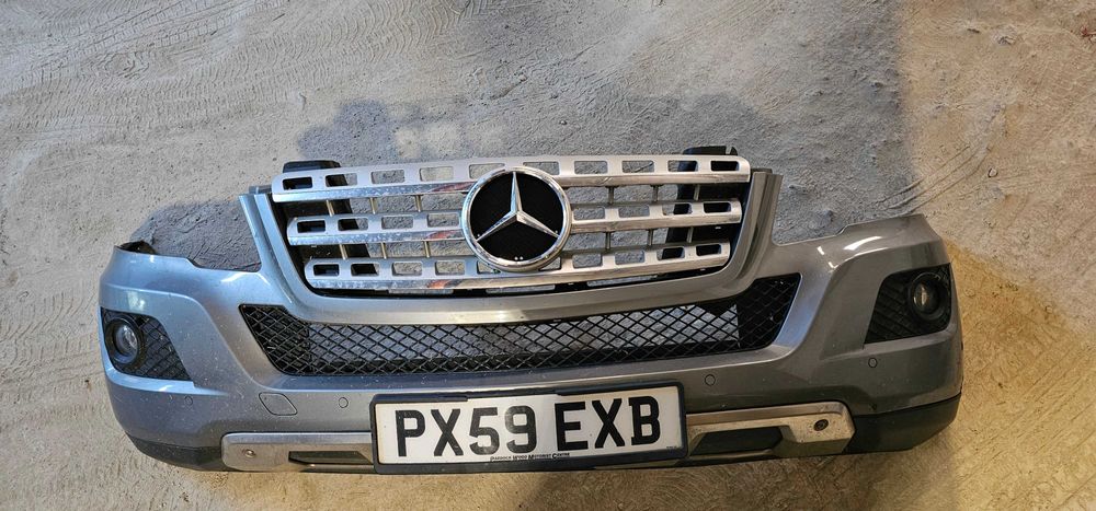 Предна фейслифт броня за  Mercedes ML W 164