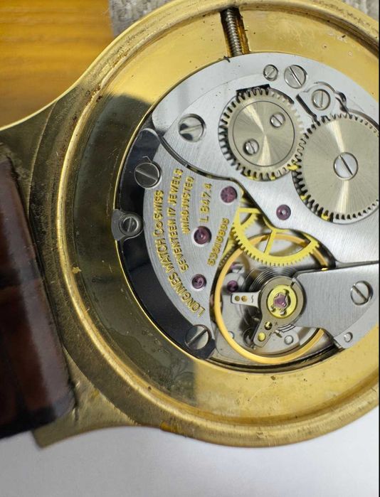 Луксозен винтидж часовник Longines -slim - classic 1970-1979