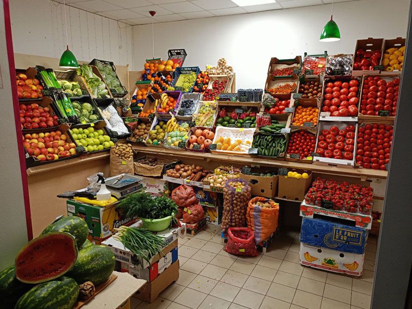 Овощной павильон с хорошей проходимостью