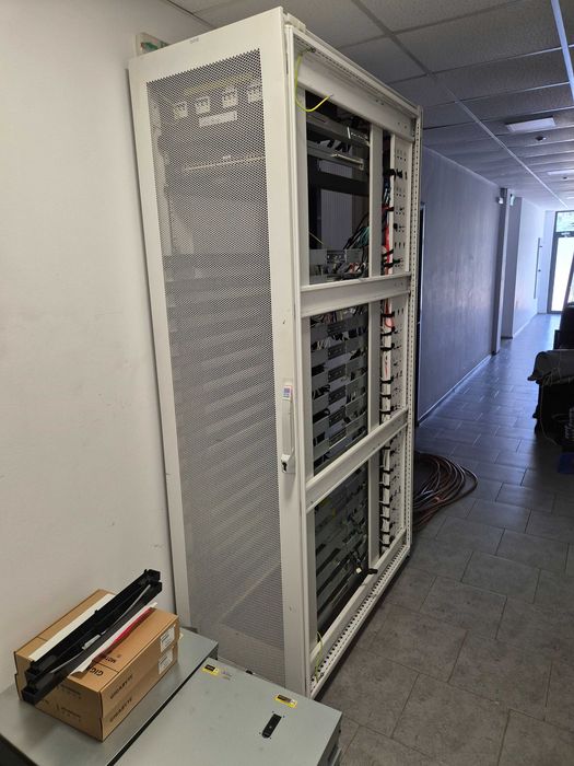 Rittal TS IT Pro 48U сървърен rack шкаф 48U0600W1200D