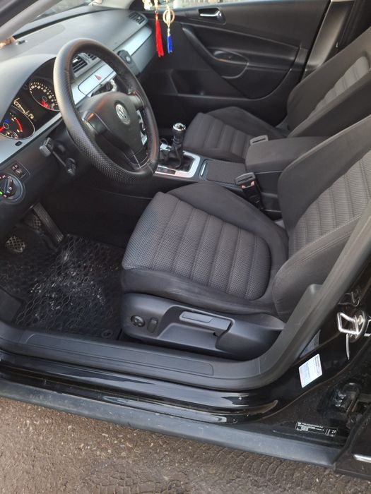 Vând VW Passat B6 2008