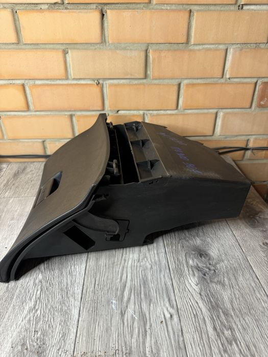 Бардачок Пежо 307