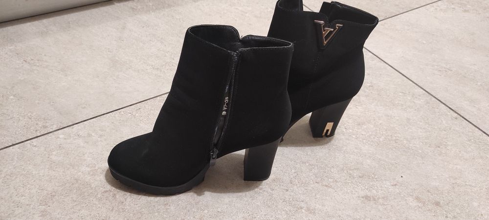 Ghete mărimea 39-40