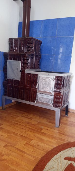 Sobă teracotă cu plită