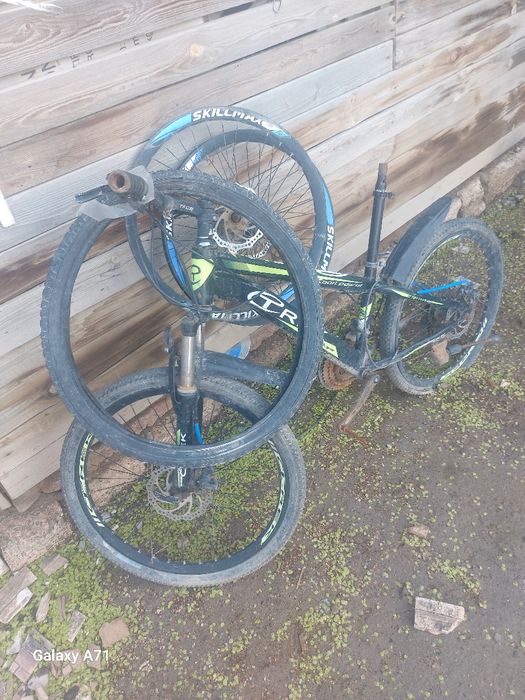 Продам велик 24 колеса все вместе