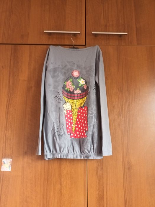 Дрехи за момиче ръст 134 см.