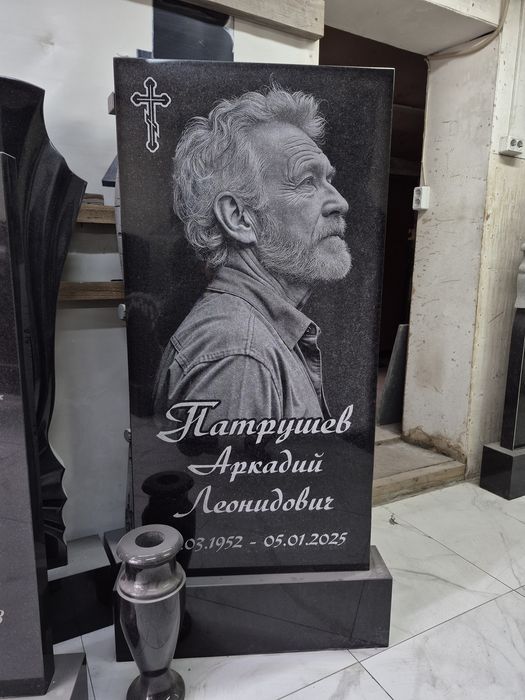 Памятники под ключ в Астане