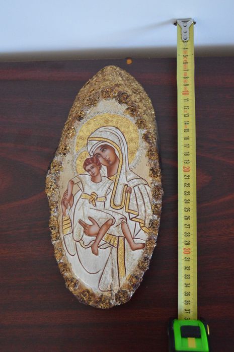 Icoana pe lemn cu Maica Domnului si Iisus executata manual