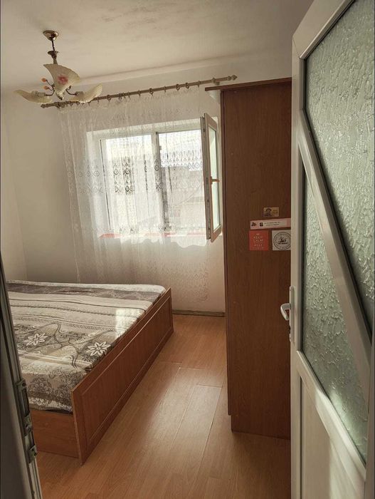 Apartament  2 camere de vanzare