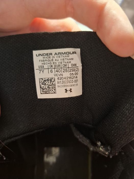 Under Armour обувки