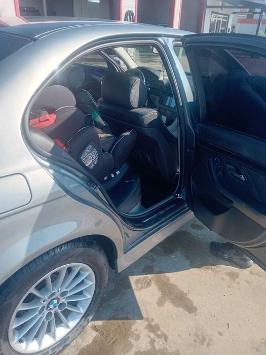 Mașină  BMW E 39