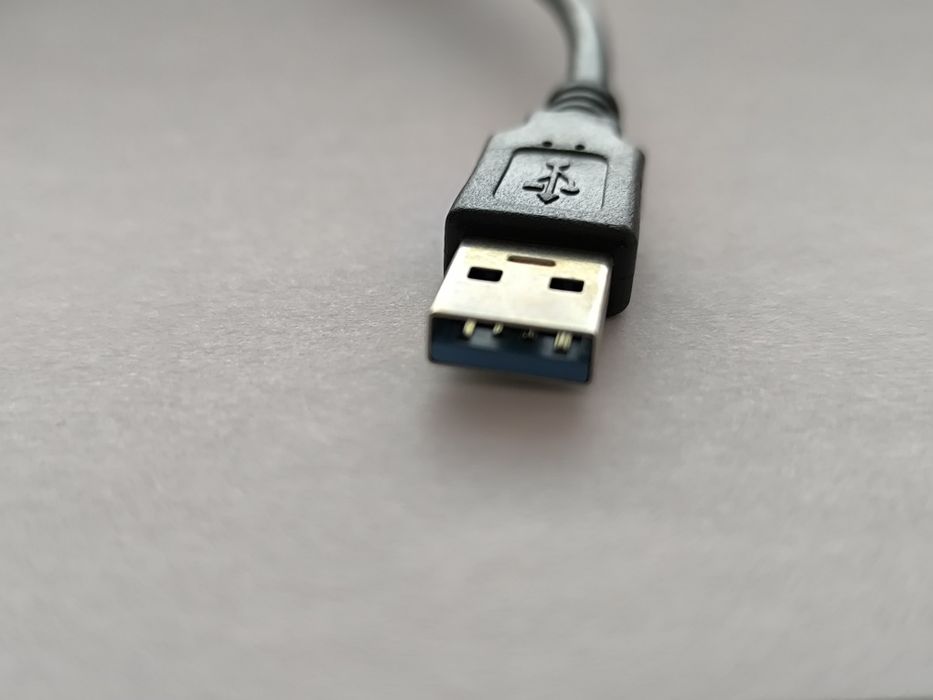 Преходник за четене на хард диск от SATA към USB