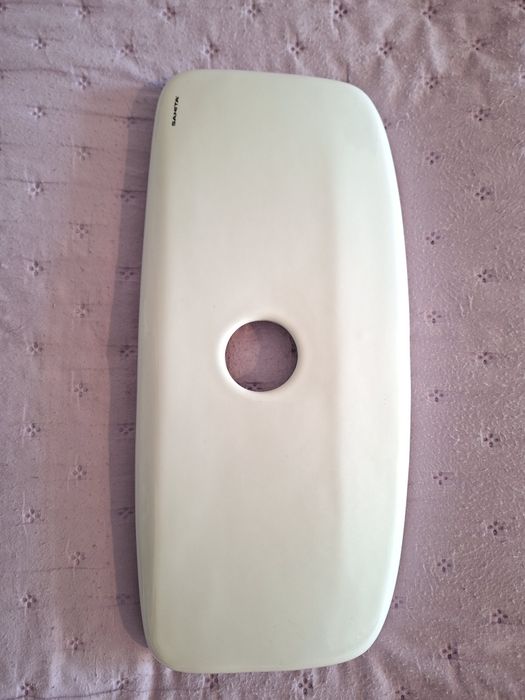 Крышка от сливного бачка