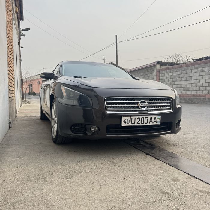 Nissan maxima A35
