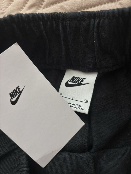 Къси панталони на Nike