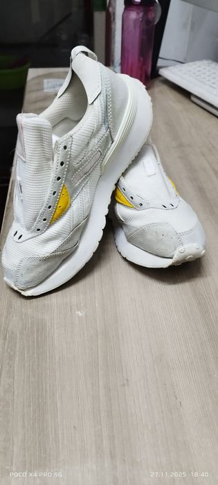 Продам кроссовки Reebok