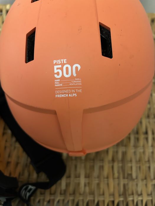 Детски ски панталон и яке Wedze 8 г.; каска и очила