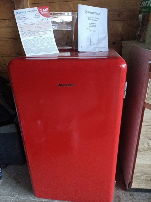 Vand frigider nou vortex 93 l