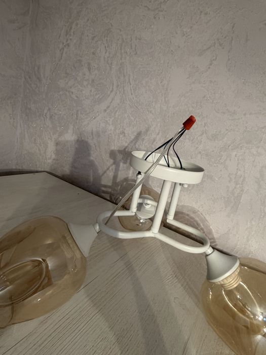 Люстра с 3имя лампочками