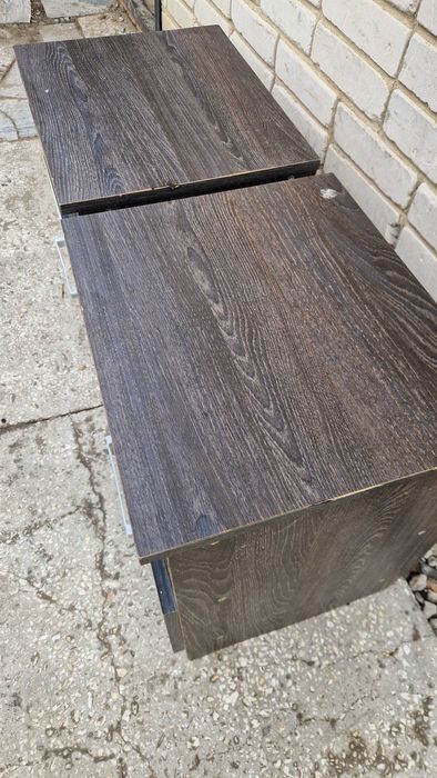 Прикроватные тумбочки