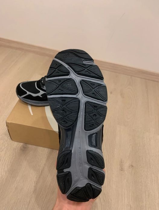 Asics Gel NYC Negrii (Orice Mărime) Harman • OLX.ro