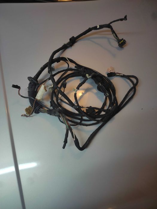 Продавам гуми195/65/15. " МИШЕЛИН  Инсталация Голф 4  врата багажник