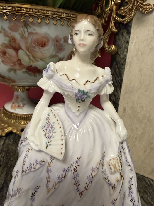 Порцеланова фигурка  Royal Worcester