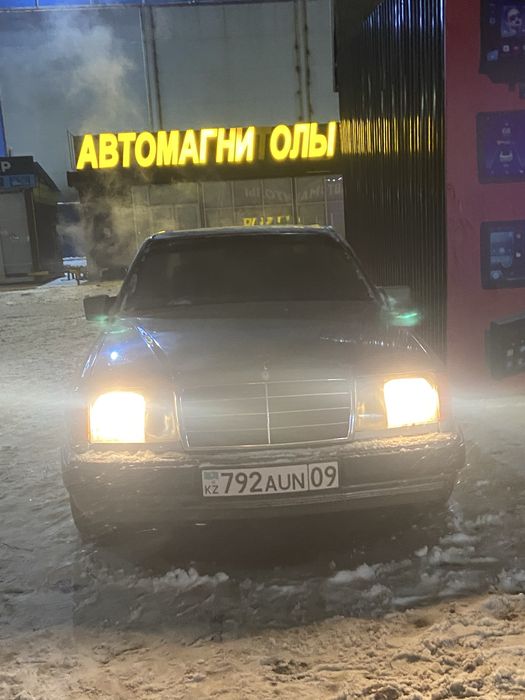 Продам машину Мерс Е 230