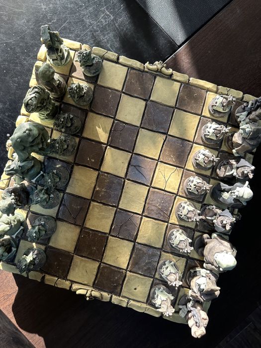 Эксклюзивные монстро-шахматы