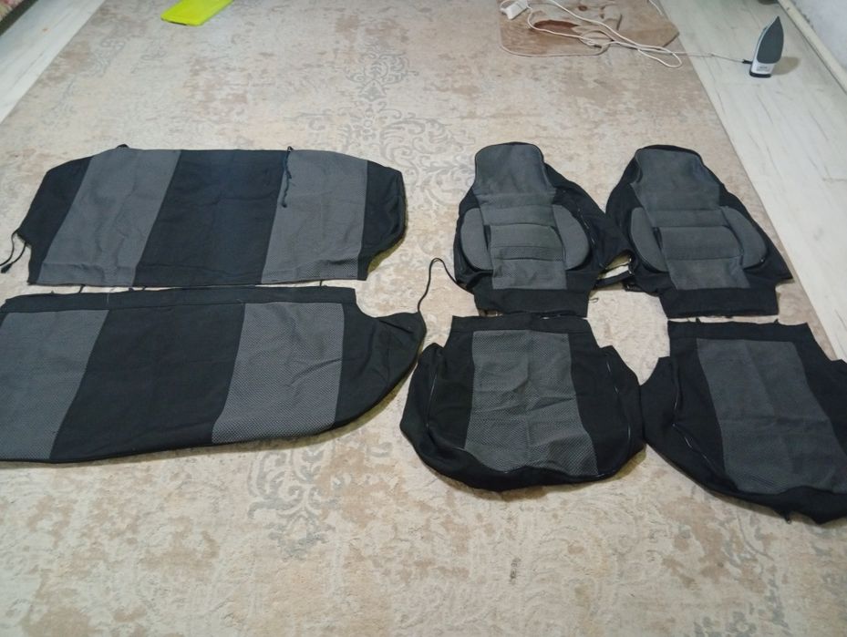 Продам комплект чехлов