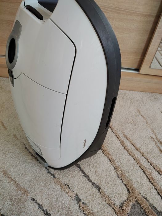 Aspirator Miele c3
