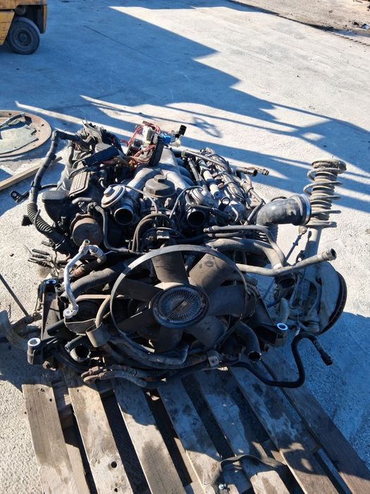 Dezmembrez bmw seria 7 Motor bmw 740 4.0 v8