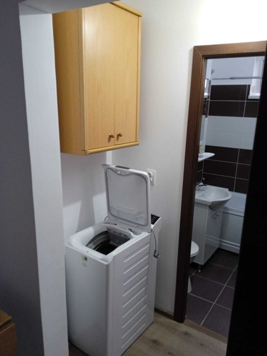 Ofer pentru închiriere apartament cu doua camere