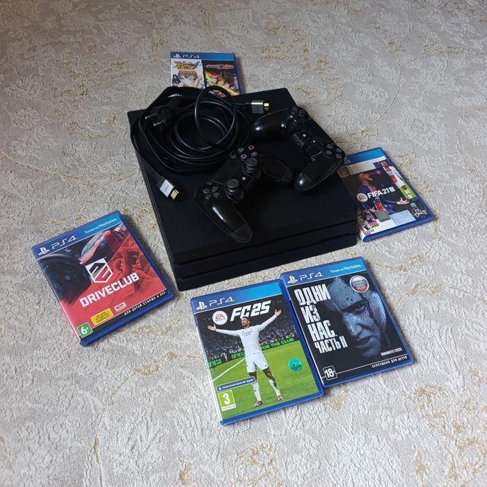 Продам PS4 PRO 1TBа